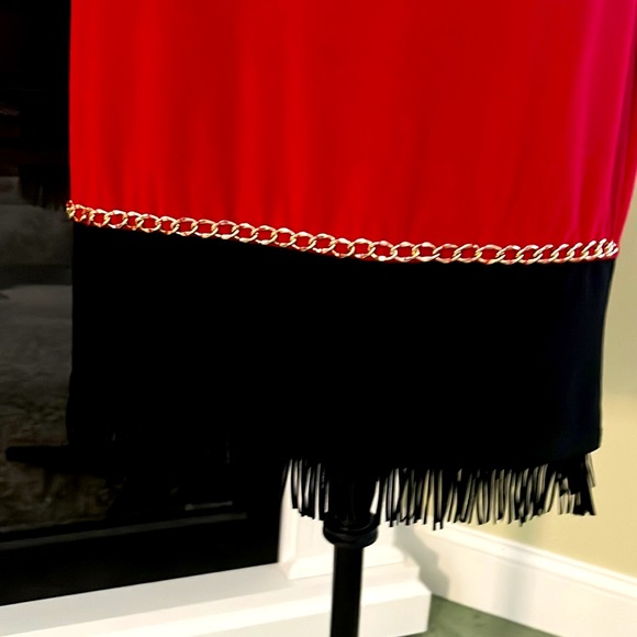 SIGNATURE CAMRYN Fringed Hem Red & Black ColorBlock Dress L NWOT - Picture 4 of 11